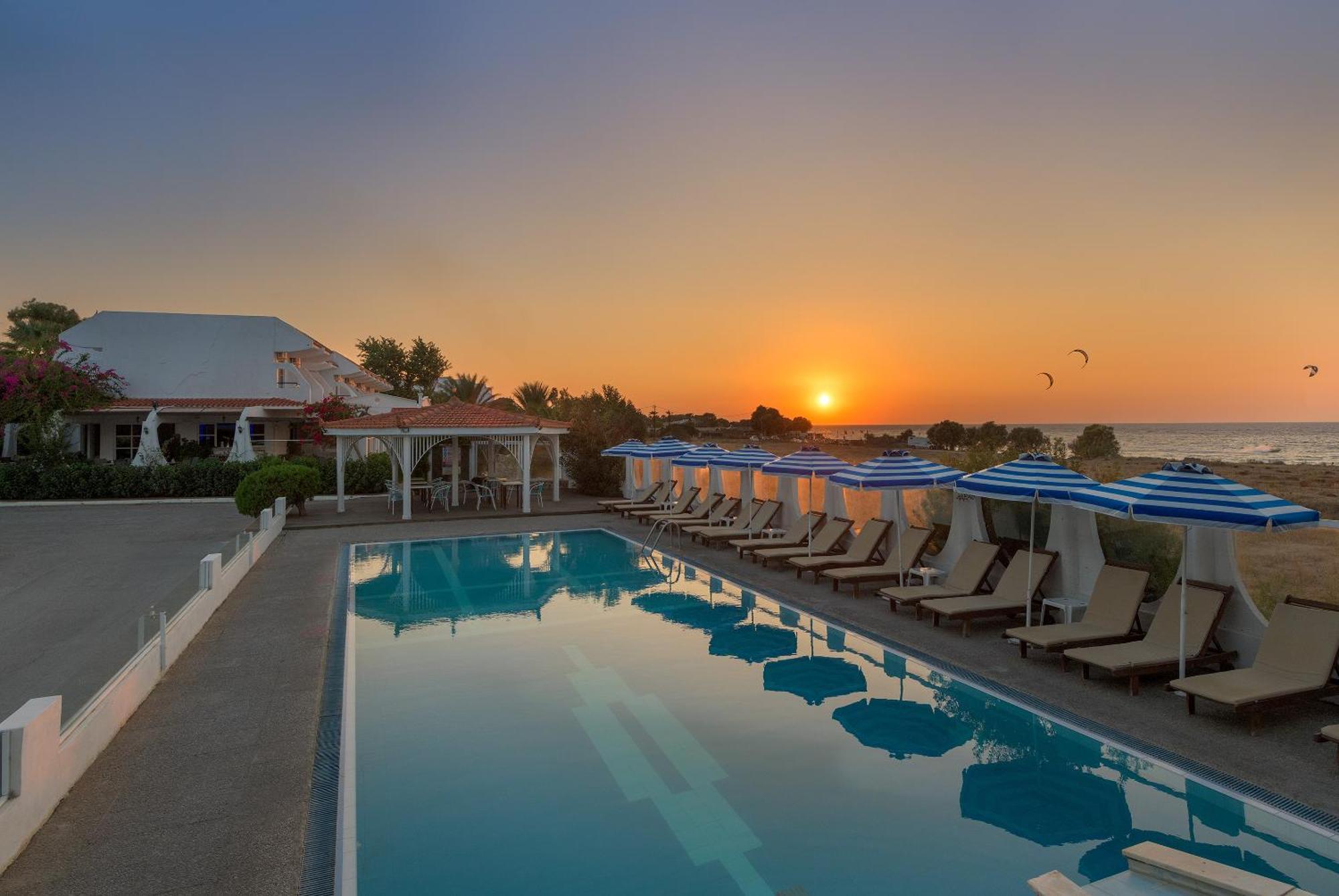 Nirvana Beach Hotel Теологос Экстерьер фото