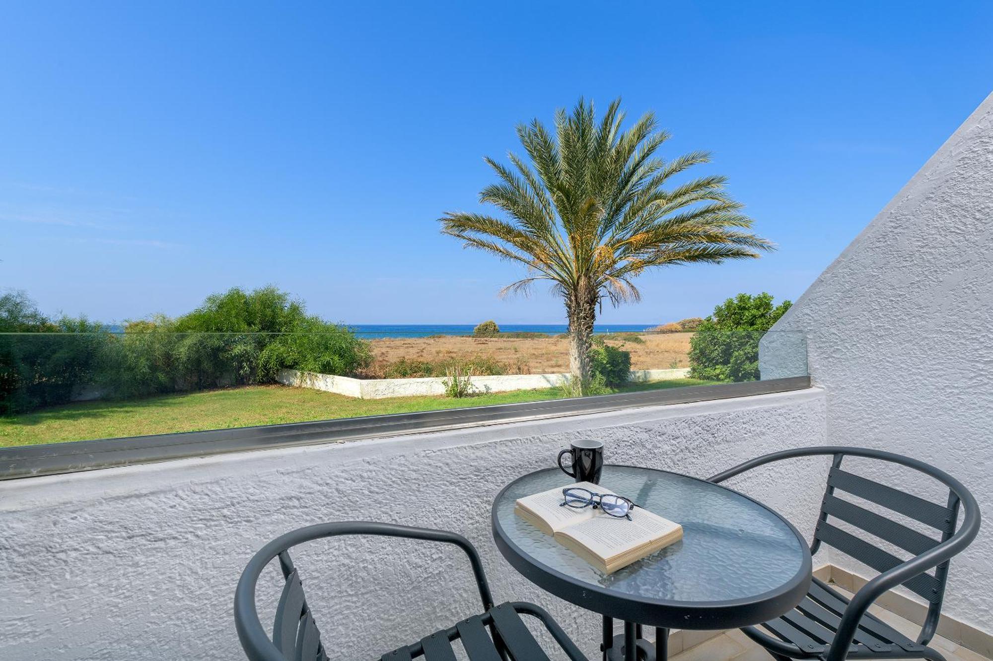Nirvana Beach Hotel Теологос Экстерьер фото